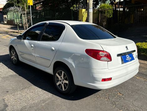 Peugeot 207 Sedan Passion XS 1.6 Flex 16V 4p