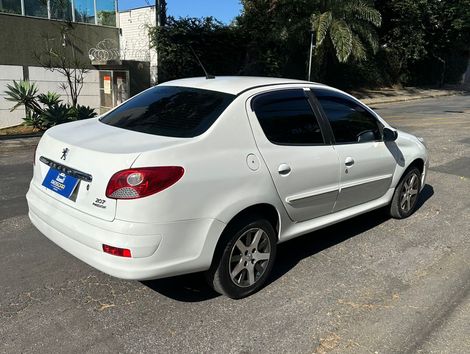Peugeot 207 Sedan Passion XS 1.6 Flex 16V 4p