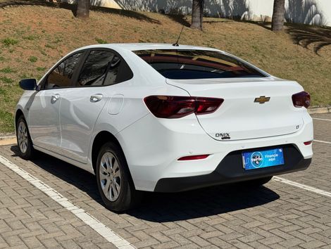 Chevrolet ONIX SEDAN Plus LT 1.0 12V Flex 4p Mec.