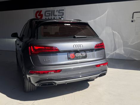 Audi Q5 S-Line Black 2.0 TFSI Quat. S-Tronic