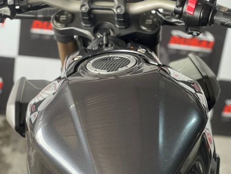 HONDA CB 650R