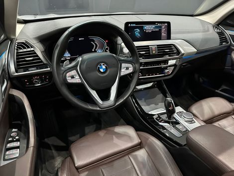 BMW X3 XDRIVE 30e X-Line Turbo Híbrido Aut.