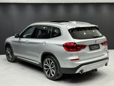 BMW X3 XDRIVE 30e X-Line Turbo Híbrido Aut.