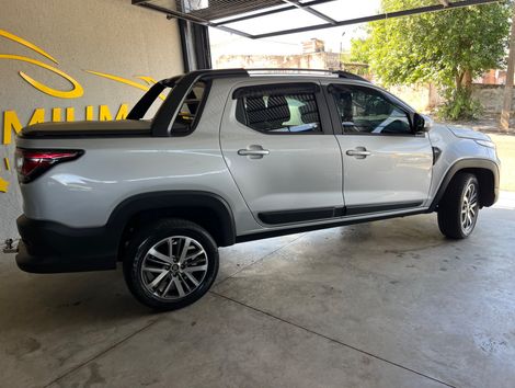 Fiat Strada Volcano 1.3 Flex 8V CD