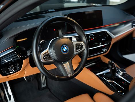 BMW 530e M Sport 2.0 Turbo Híbrido Aut.