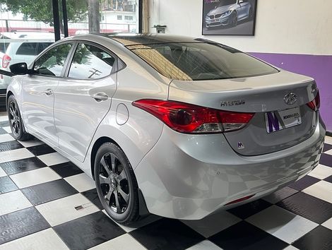Hyundai Elantra GLS 1.8 16V Aut.