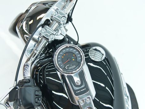 Harley FAT BOY FLFB