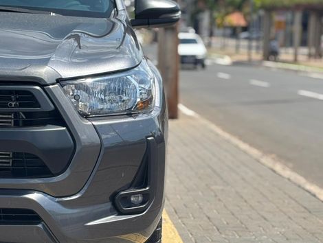 Toyota Hilux CD SR 4x4 2.8 TDI Diesel Aut.