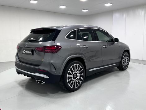 Mercedes GLA 200 AMG Line 1.3 16V TB Aut.(Híb.)