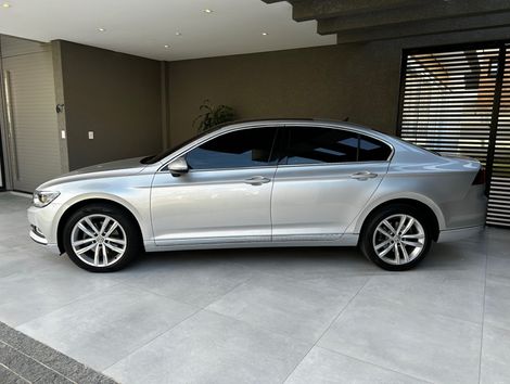 VolksWagen Passat Highline 2.0 TSI 220cv Tip.