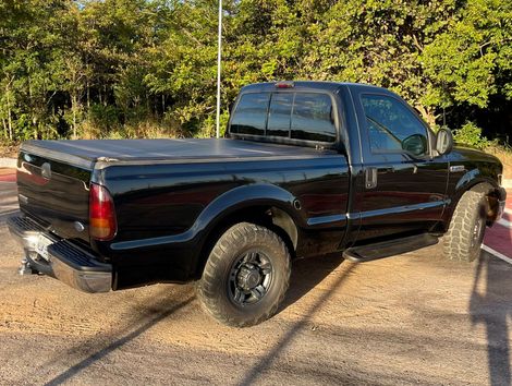 Ford F-250 XLT 3.9 4x2 Diesel TB