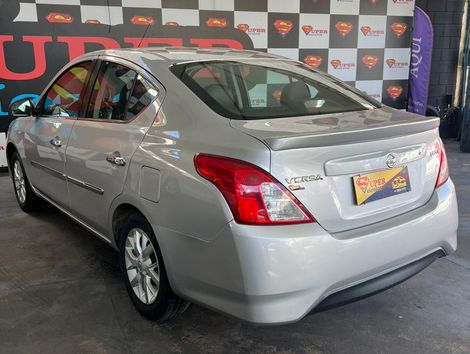 Nissan VERSA SV 1.6 16V FlexStart 4p Mec.