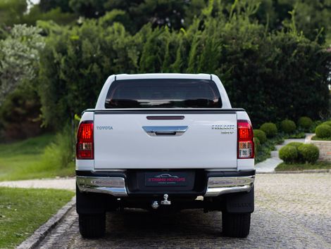 Toyota Hilux CD SRV 4x2 2.7 Flex 16V Aut.