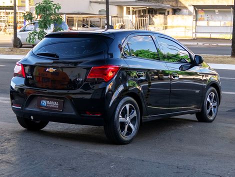 Chevrolet ONIX HATCH LTZ 1.4 8V FlexPower 5p Aut.
