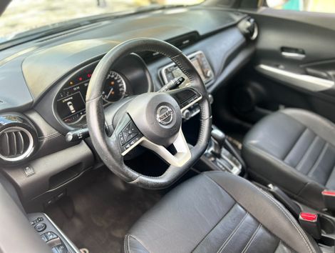 Nissan KICKS SL 1.6 16V FlexStar 5p Aut.