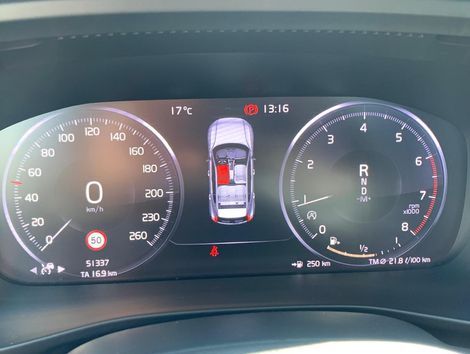 Volvo XC 40 T-5 MOMENTUM 2.0 252cv AWD