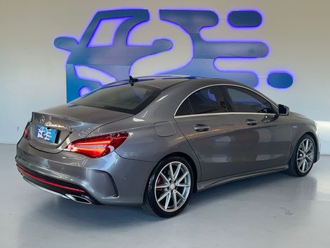 Mercedes CLA-250 Sport 4MATIC 2.0 16V 211cv Aut.