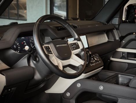 Land Rover Defender 90 2.0 Turbo SE Si4 Aut.