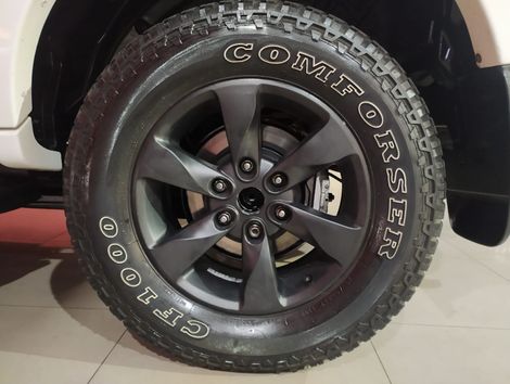 Mitsubishi Pajero DAKAR 3.2 4x4 T.I. Dies. 5p Aut.