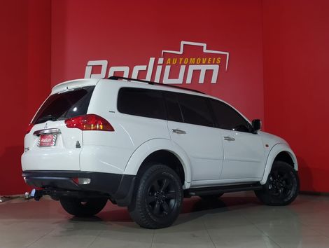 Mitsubishi Pajero DAKAR 3.2 4x4 T.I. Dies. 5p Aut.
