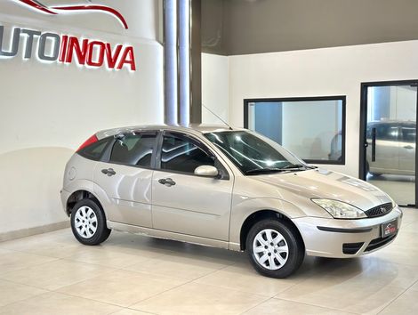 Ford Focus 1.6 S/SE/SE Plus Flex 8V/16V  5p