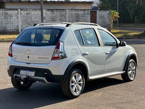 Renault SANDERO STEPWAY Hi-Flex 1.6 16V 5p Aut.