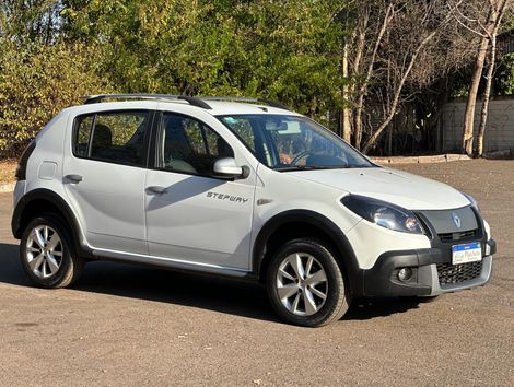 Renault SANDERO STEPWAY Hi-Flex 1.6 16V 5p Aut.