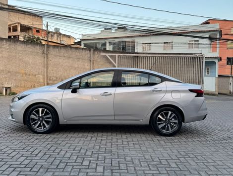 Nissan VERSA Advance 1.6 16V Flex Aut.