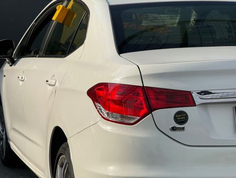 Citroën C4 LOUNGE Exclusive 1.6 Turbo 4p Aut.