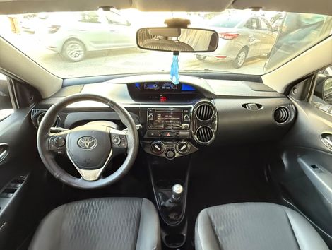 Toyota ETIOS XS 1.5 Flex 16V 5p Mec.