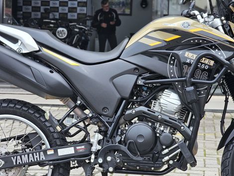 YAMAHA XTZ 250 LANDER 249cc/LANDER BLUEFLEX/ABS