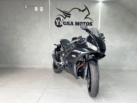 YAMAHA YZF R-3 321/ABS