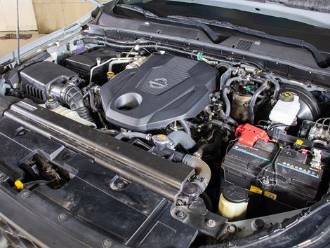 Nissan Frontier PRO4X CD 4x4 2.3 Bi-TB Die. Aut