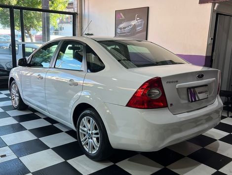 Ford Focus Sedan 1.6/1.6 Flex 8V/16V 4p Mec.