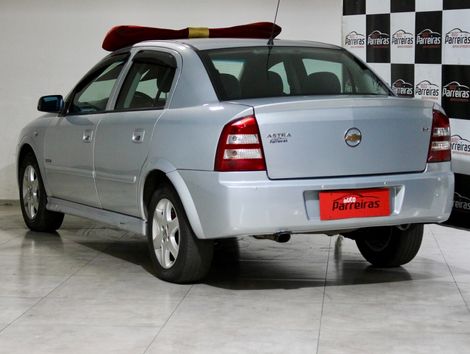 Chevrolet Astra Sed. Advant. 2.0 8V MPFI FlexP. 4p