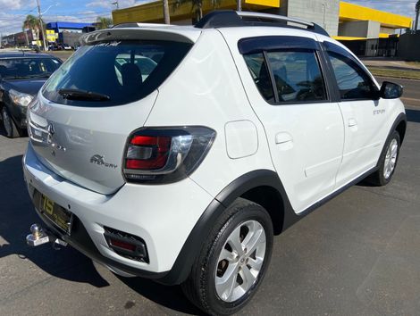 Renault SANDERO STEPWAY Easy R Flex 1.6 16V 5p