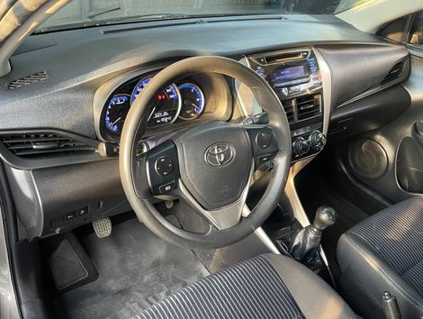 Toyota YARIS XL Live Sedan 1.5 Flex 16V 4p Mec.