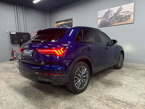 Audi Q3 Black Ed. 1.4 TFSI Flex/Black S-tron.