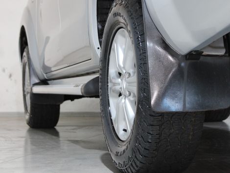 Nissan Frontier SE CD 4x4 2.3 Bi-TB Diesel Aut.
