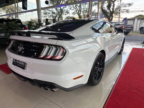 Ford Mustang Black Shadow 5.0 V8