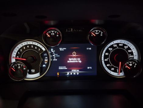 RAM CLASSIC LARAMIE 5.7 CD V8 4X4 Aut.