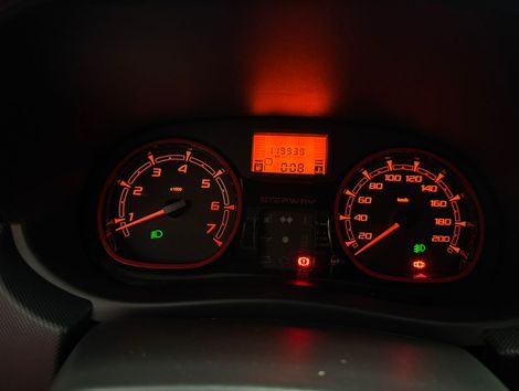 Renault SANDERO STEPWAY Hi-Flex 1.6 16V 5p Aut.