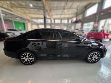 VolksWagen JETTA Highline 2.0 TSI 16V 4p Tiptronic