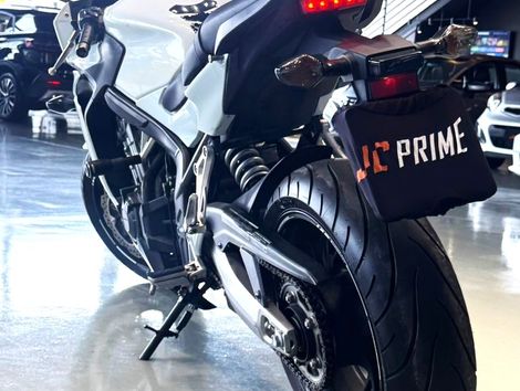 HONDA CBR 650F