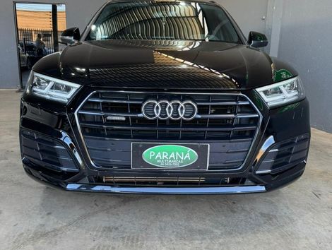 Audi Q5 Black 2.0 TFSI Quattro S tronic