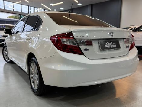 Honda Civic Sedan LXR 2.0 Flexone 16V Aut. 4p