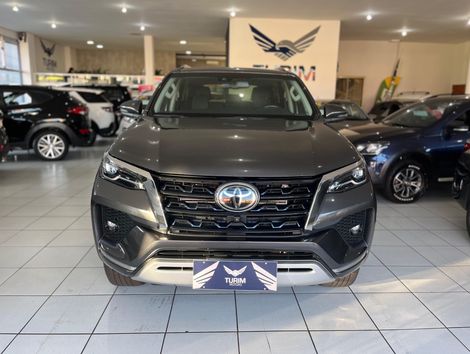 Toyota Hilux SW4 SRX 4x4 2.8 TDI 16V Dies. Aut.