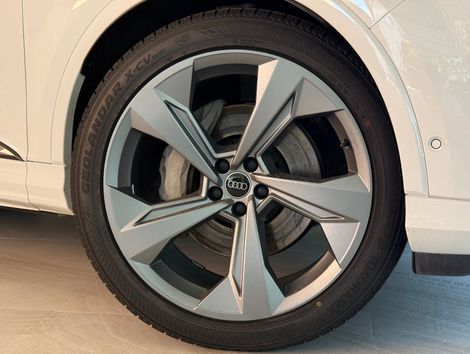 Audi Q7 S-Line 3.0 V6 TFSI Qua. Tip. (Híb.)  
