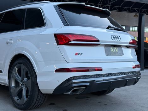 Audi Q7 S-Line 3.0 V6 TFSI Qua. Tip. (Híb.)  