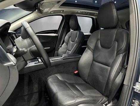 Volvo XC 60 T-8 MOMENTUM 2.0 (Híbrido)